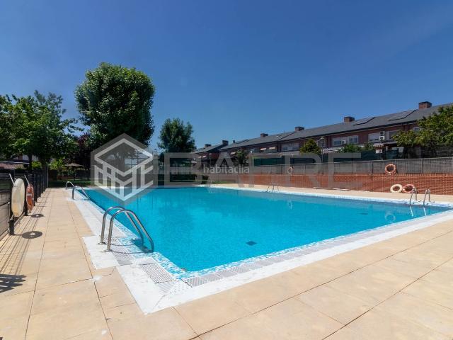 Casa en venta en Getafe, Perales del Río. Casas.