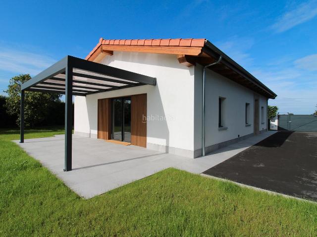 Casa en venta en Gijón, Leorio. Vivienda unifamiliar aislada en una planta Gijón. Casas.