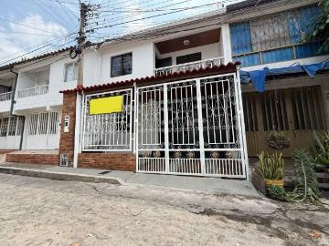 Casa en Venta en Girón, Santander por $380000