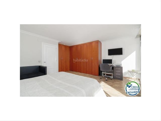 Casa en venta en Girona, Vila roja. Bonita casa adosada en perfecto estado de conservación en la zona de Mas Ramada de Girona. Casas.