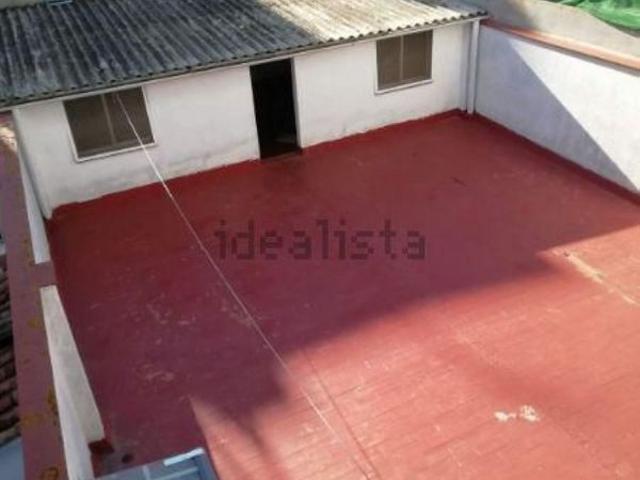 Casa en venta en Girona, de 185 m² 3 habitaciones por 260.000 €