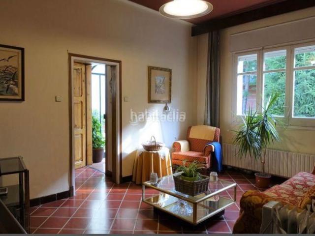 Casa en venta en Girona, Eixample Sud Migdia. Casa en Girona con jardín + solar edificable PB+2 Oportunidad inversión. Casas.