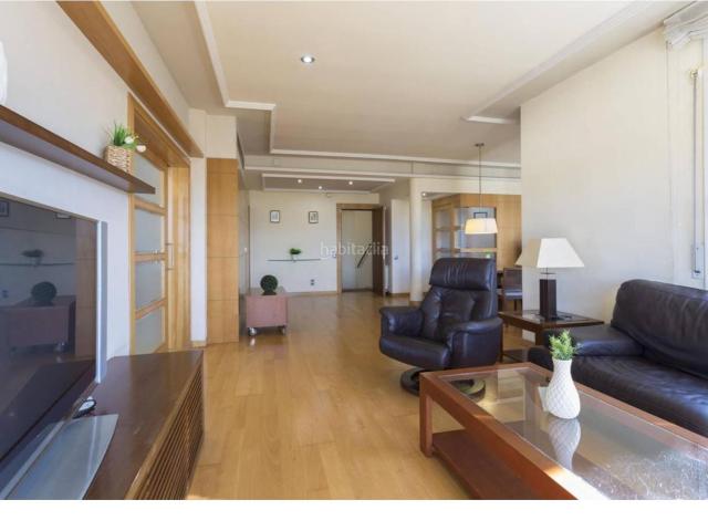 Casa en venta en Girona, Palau. Casa adosada Girona Palau. Casas.
