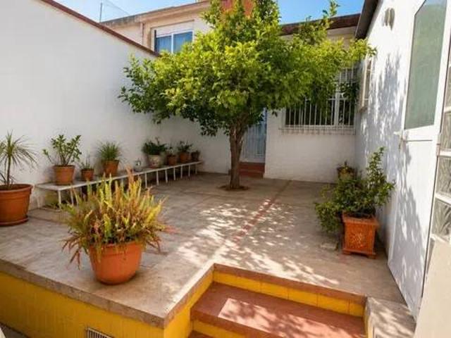 Casa en Venta en Burjassot