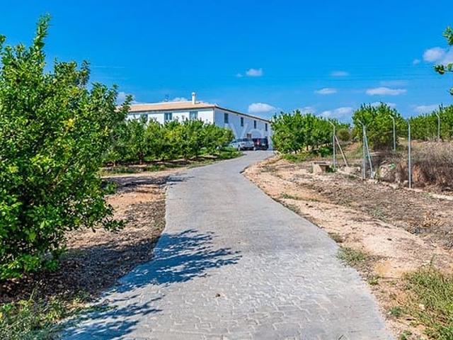 Chalet en venta en Godelleta, Valencia
