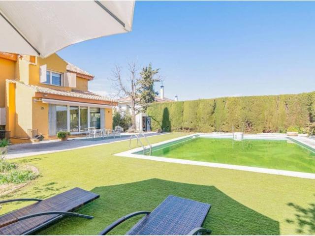 Casa en Venta en Gójar