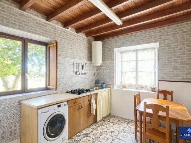 Casa en venta en Gozón, Verdicio Bañugues Cabo Peña. Casa, cuadra y garaje, con una magnífica finca de 3.000 m2 entre Luanco y Avilés. Casas.