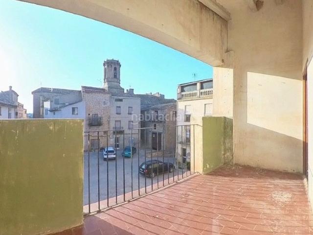 Casa en venta en Granyena de les Garrigues. amb encant a Granyena de les Garrigues: 3 plantes, garatge i gran terrassa. Casas Granyena de les.