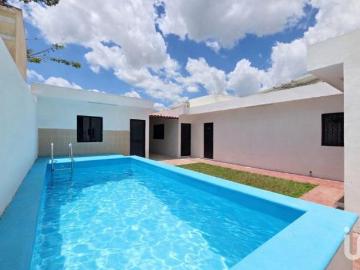 CASA EN VENTA EN GRAN SANTA FE CON 6 RECAMARAS EN ESQUINA Y PANELES SOLARES Y PISCINA