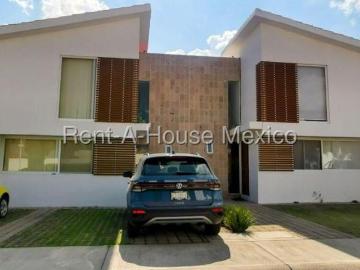Casa en Venta en Gran Paraíso Juriquilla | 3 rec | 2.5 baños | Excelente Ubicación y Seguridad 24/7