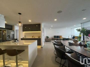 Casa en venta en Gran Reserva, Lomas de Angelópolis con vista a la ciudad