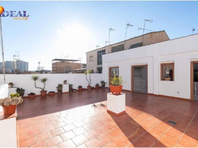 Casa en Venta en Granada