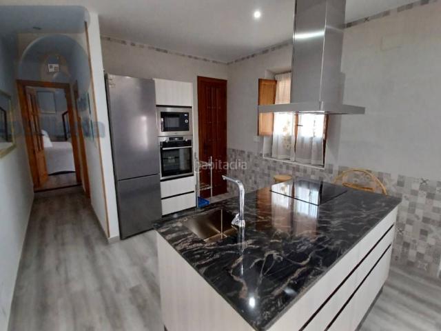 Casa en venta en Granada, Barrio de Albaicín. Casa adosada en venta en Albaicín18010. Casas.
