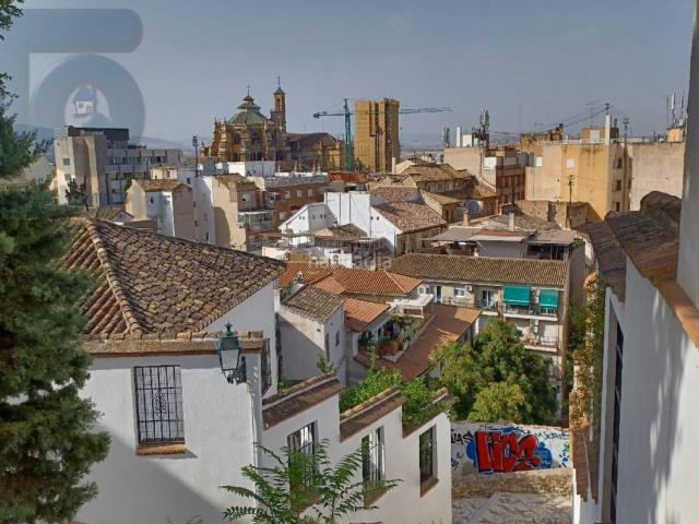 Casa en venta en Granada, Barrio de Albaicín. Casa adosada en venta en Albaicín18010. Casas.