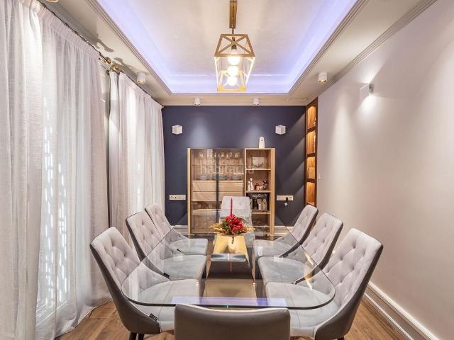 Casa en venta en Granada, Fígares. SE VENDE EXCLUSIVA CASA DE NUEVA OBRA EN EL CORAZON DE GRANADA. Casas.