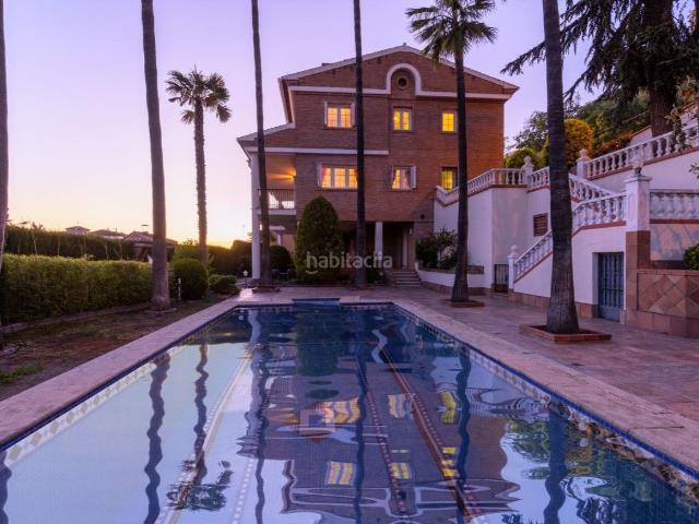 Casa en venta en Granada, San Matías Realejo. Villa 7 habitaciones Venta Granada. Casas.