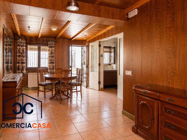 Casa en venta en Granada, San Francisco Javier. Encantadora vivienda lista para entrar a vivir! Descubre esta preciosa casa que combina comodidad, amplitud y espacios ideales par. Casas.