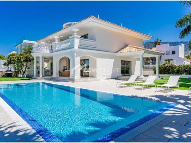 Casa en Venta en Arona