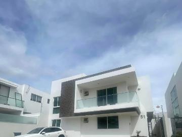Casa En Venta En Granja Alaada, Tlajomulco De Zúñiga