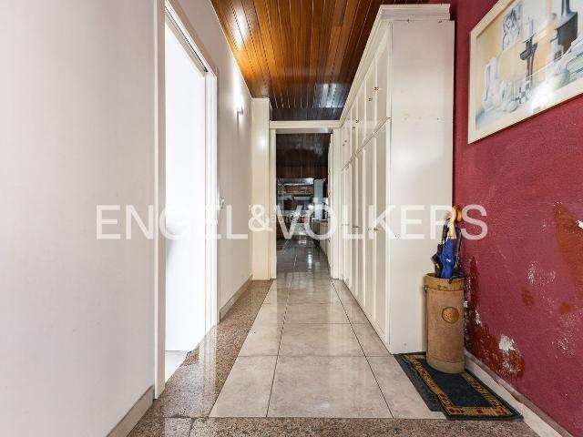 Casa en venta en Granollers, Lledoner. Bonita y céntrica casa adosada en Granollers. Casas.