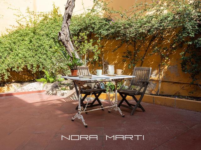 CASA EN VENTA EN GRACIA