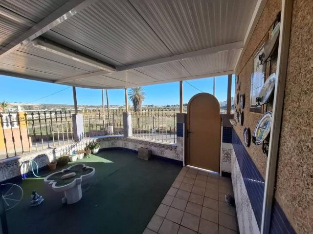 Casa en Venta en Huércal de Almería