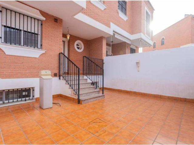 Casa en Venta en Huércal de Almería