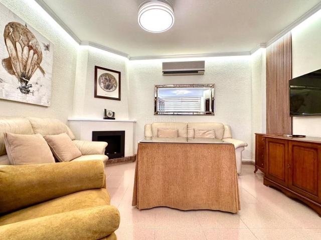 Casa en venta en Huércal de Almería. Casa con cuatro plantas en Huercal de Almería. Casas Huércal de.