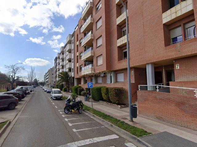 Casa en venta en Huesca, Los Olivos. Casas.