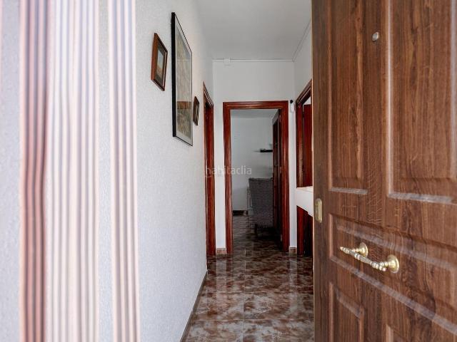 Casa en venta en Huéscar. CASA EN UNA PLANTA CON PATIO Y TERRAZA. Casas.