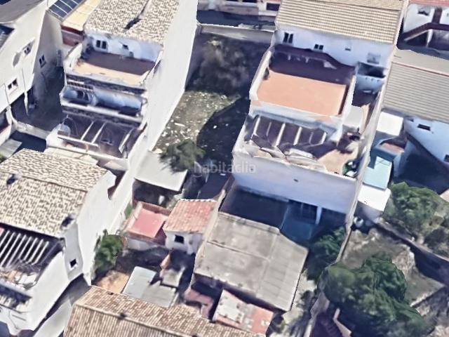 Casa en venta en Huétor Vega. Casa y terreno en venta en Calle Cazador. Casas Huétor.