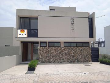 Casa en venta en Hacienda Carlota