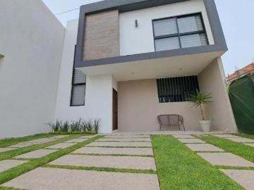 Casa en Venta En Hacienda Carlota En El Pueblito Corregidora