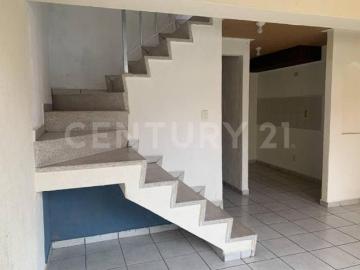 Casa en Venta en Hacienda del Valle II, Toluca, Estado de Mexico