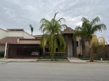 Casa en Venta en Hacienda del Rosario, Torreón con Espacios Amplios y Amenidades Exclusivas