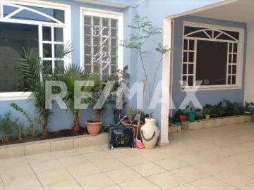 CASA EN VENTA EN HACIENDA REAL DE TULTEPEC 4