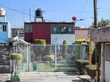 CASA EN VENTA EN HACIENDA SAN PABLO TULTITLÁN