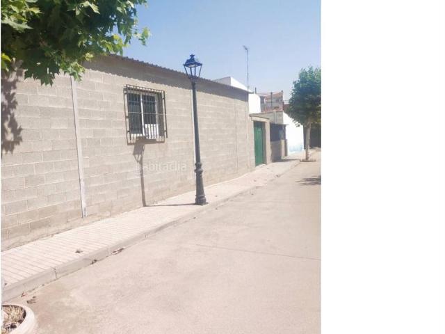 Casa en venta en Herencia. Venta de una amplia casa en Herencia. Casas.