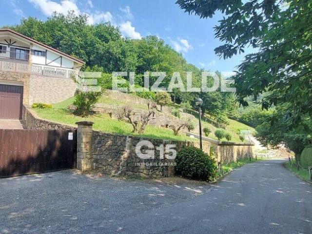 Casa en venta en Hondarribia. HERMOSA CASA UNIFAMILIAR CON TERRENO, PISCINA, VISTAS. Casas.