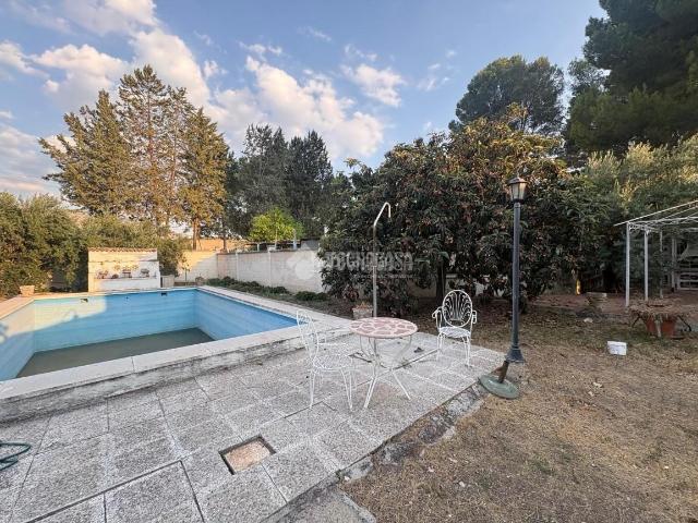 Casa en venta en Iznalloz. Casa en venta en La guardia de jaén. Casas.