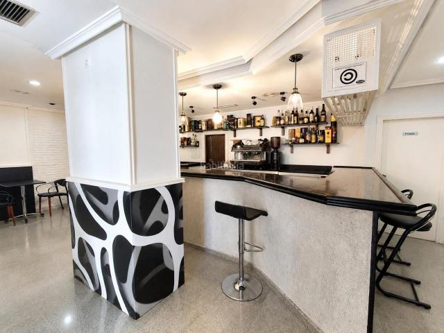 Casa en venta en Ibi. FABULOSA VIVIENDA CON NEGOCIO EN CENTRO DE IBI. Casas.