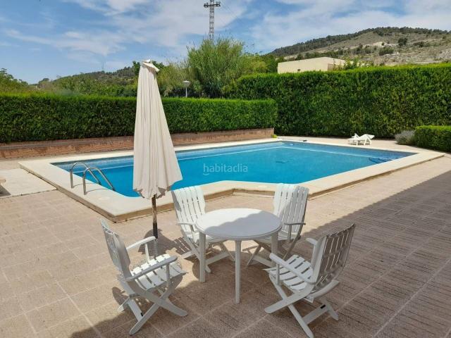 Casa en venta en Ibi. Se vende precioso chalet en Ibi. Casas.
