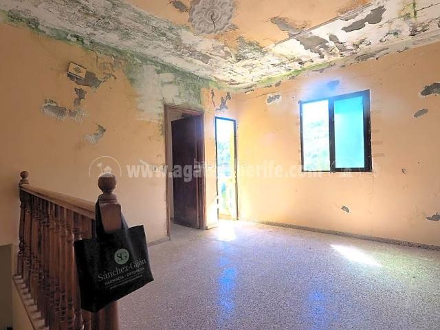 Casa en venta en Icod de los Vinos, La Vega El Amparo Cueva del Viento. Casas Icod de los.