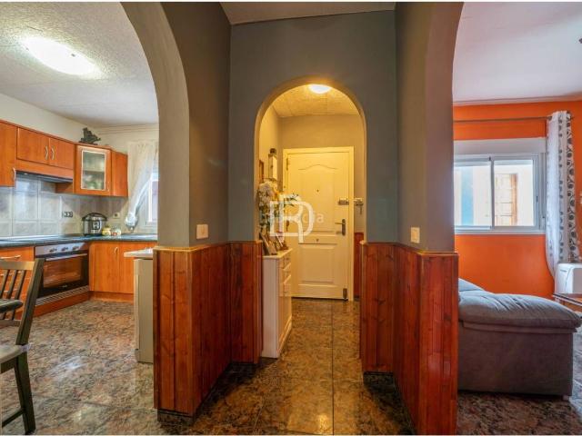 Casa en venta en Icod de los Vinos, San Felipe San Marcos Las Cañas. VIVIENDA DE TRES PLANTAS CON GRAN POTENCIAL EN ICOD DE LOS VINOS. Casas Icod de los.