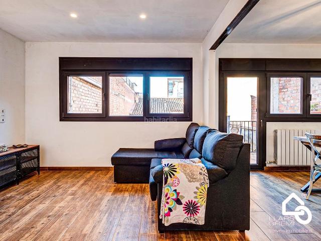 Casa en venta en Igualada, Llevant. VENTA CASA EN IGUALADA ZONA PASEO REFORMADA, GARAJE PARA COCHE PEQUEÑO Y JARDÍN!. Casas.