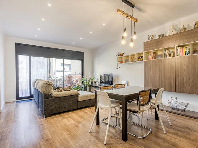 Casa en venta en Igualada, Poble Sec. Espectacular casa unifamiliar a Poble Sec, la zona més buscada d'Igualada. Casas.