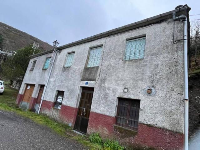 Casa en Venta en Igüeña