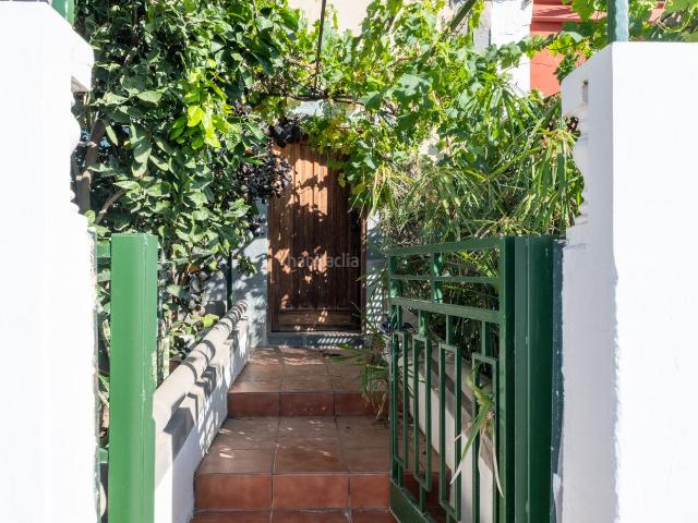 Casa en venta en Ingenio, Ingenio pueblo. Casa de dos plantas con azotea en el centro de Ingenio. Casas.