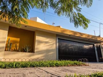 CASA EN VENTA EN INDEPENDENCIA APATZINGAN MICHOACAN