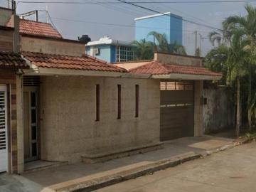 Casa en venta en Juan Escutia 213 Col Esfuerzos de los Hermanos del Trabajo Coatzacoalcos Veracruz